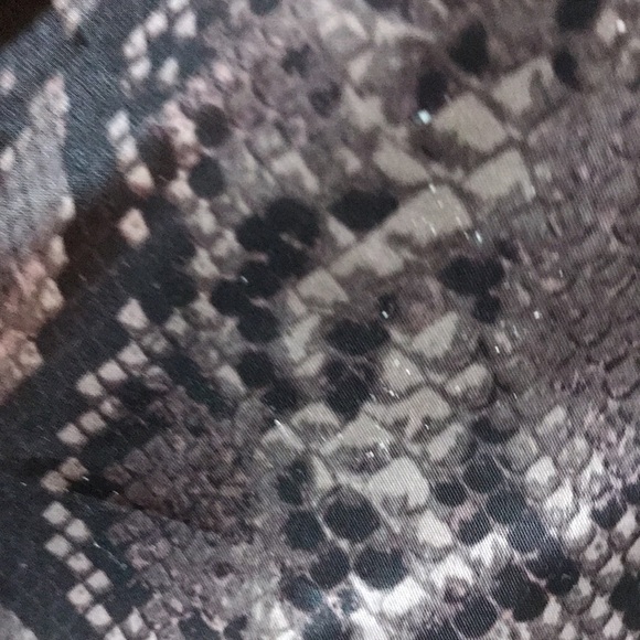 ▪️MICHAEL KORS Rain Coat - Picture 15 of 15